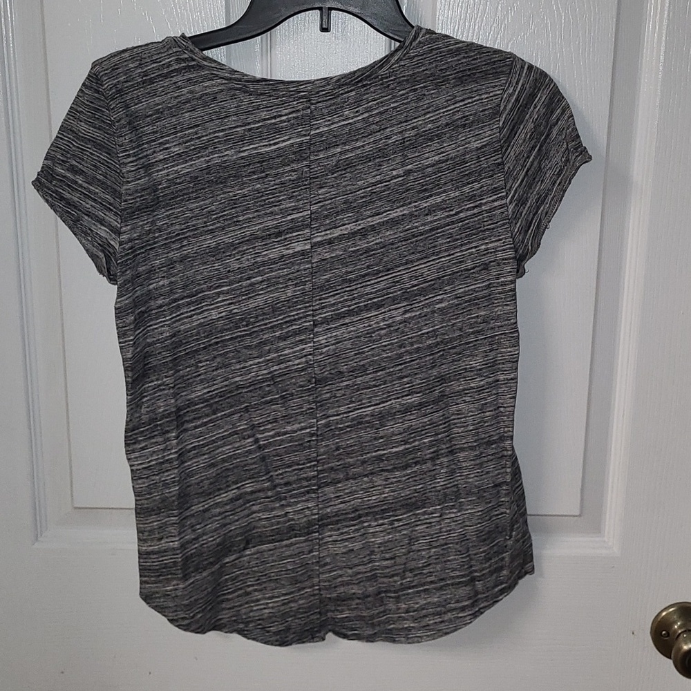 Ann Taylor Loft Vintage Soft Scoop Vneck Heather Black White Breast Pocket Sz XS - Picture 2 of 9